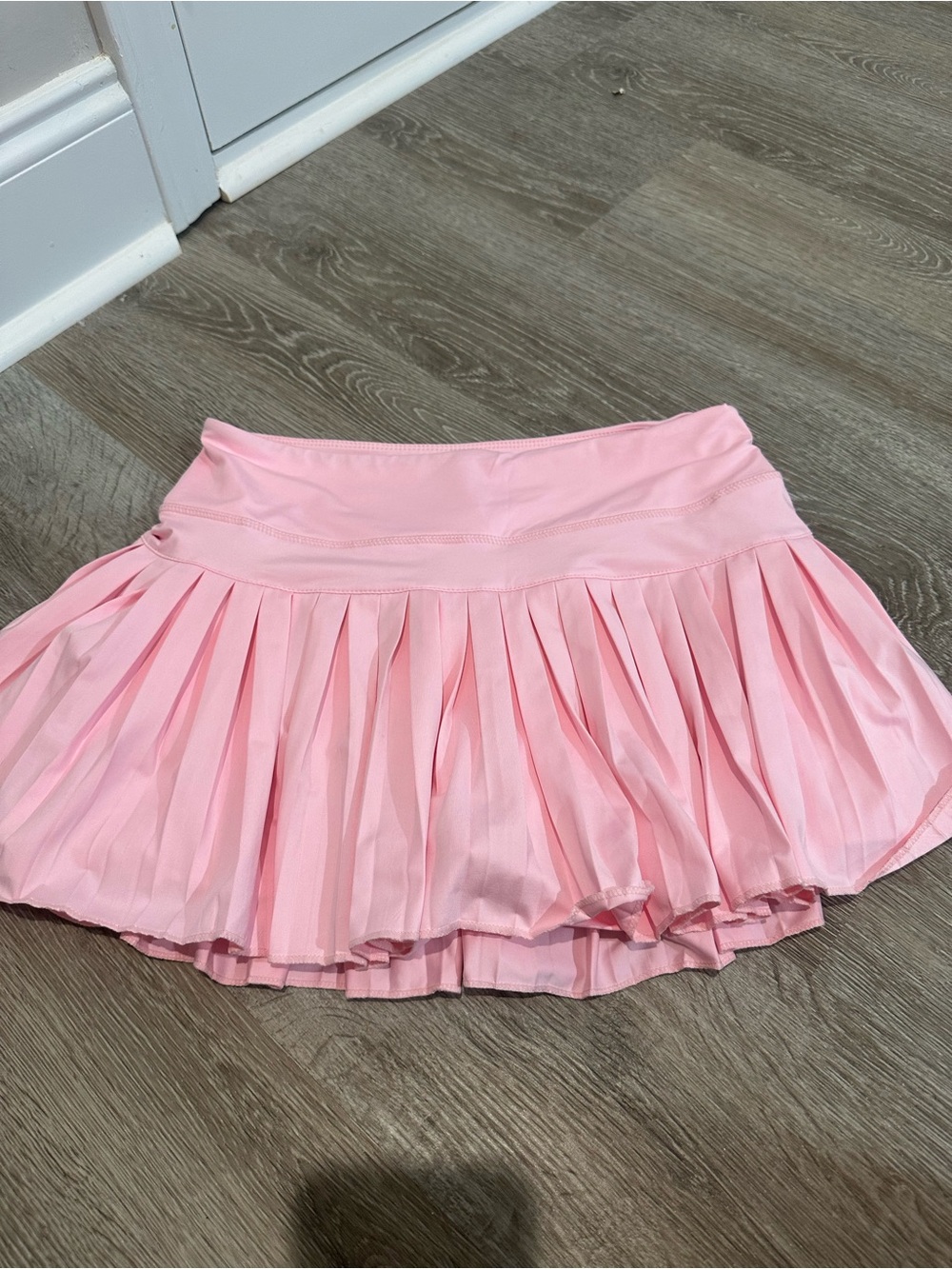 Goldhinge skirt